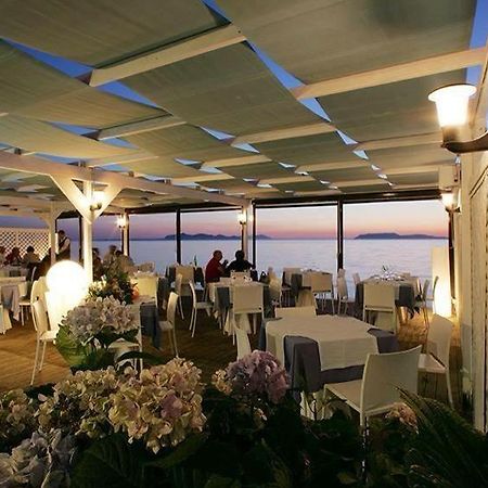 Sunset Beach Marausa Dış mekan fotoğraf